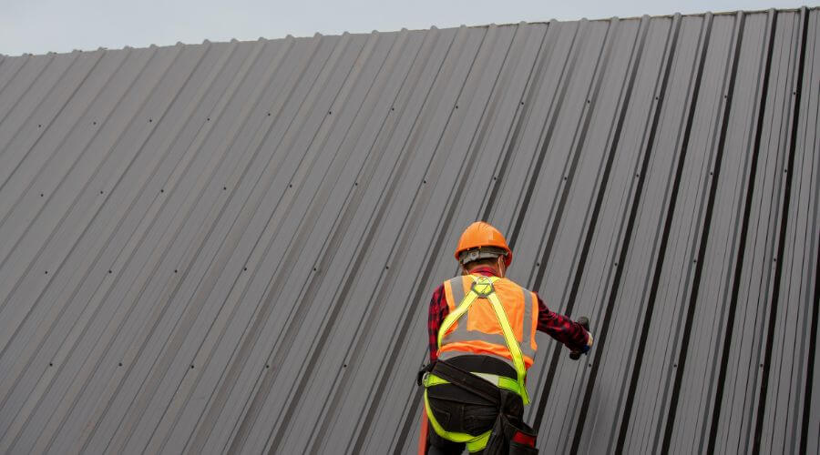 Professional gutter cleaning in Mississippi State, MS